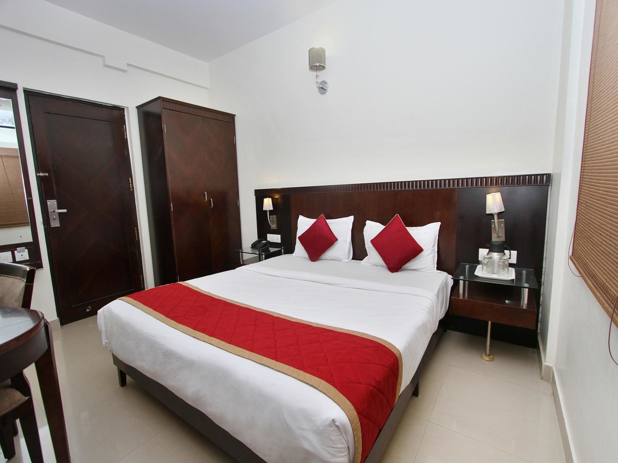 Oyo 435 Hotel Amshi International Бенґалуру Екстер'єр фото