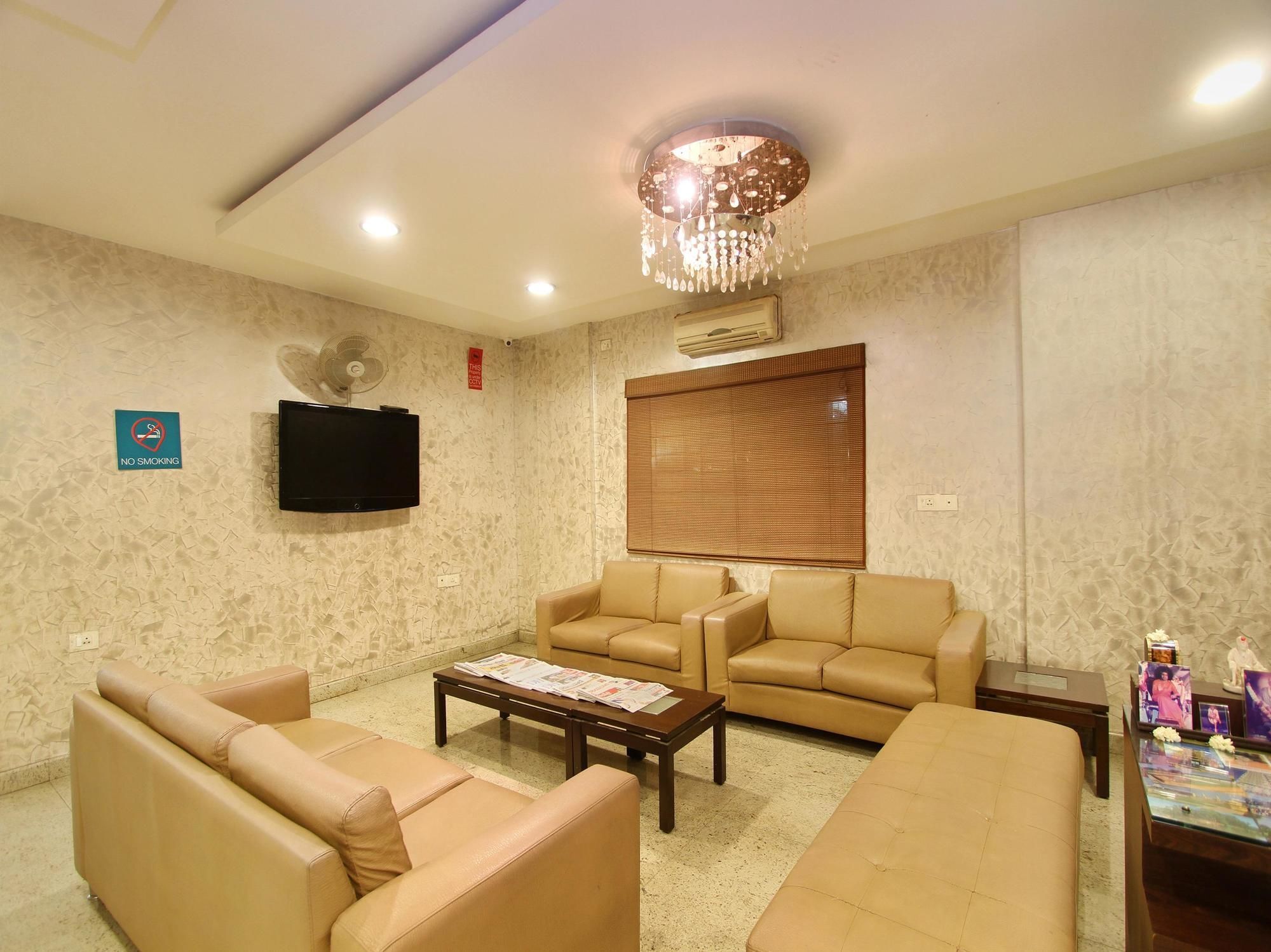 Oyo 435 Hotel Amshi International Бенґалуру Екстер'єр фото
