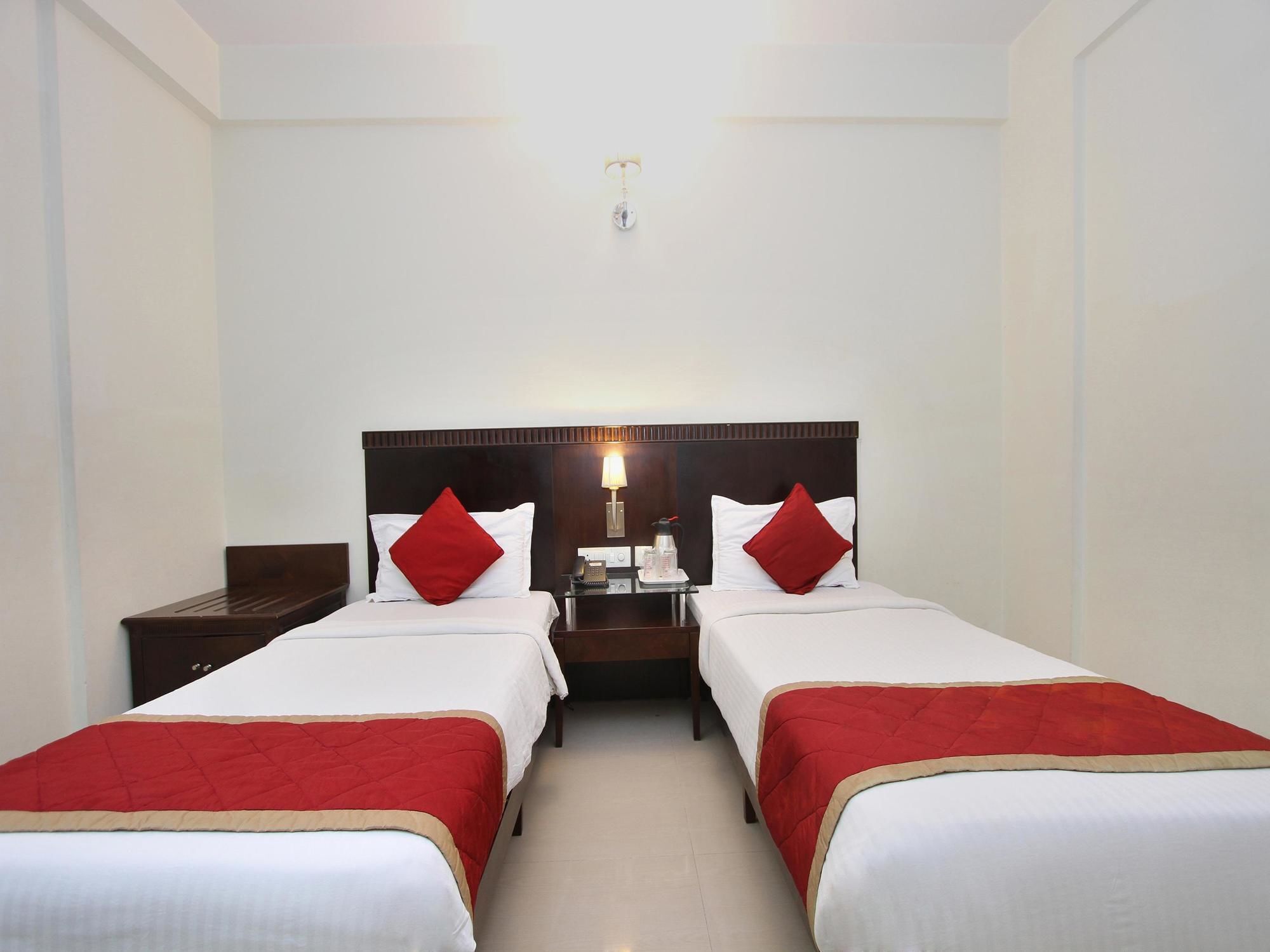 Oyo 435 Hotel Amshi International Бенґалуру Екстер'єр фото