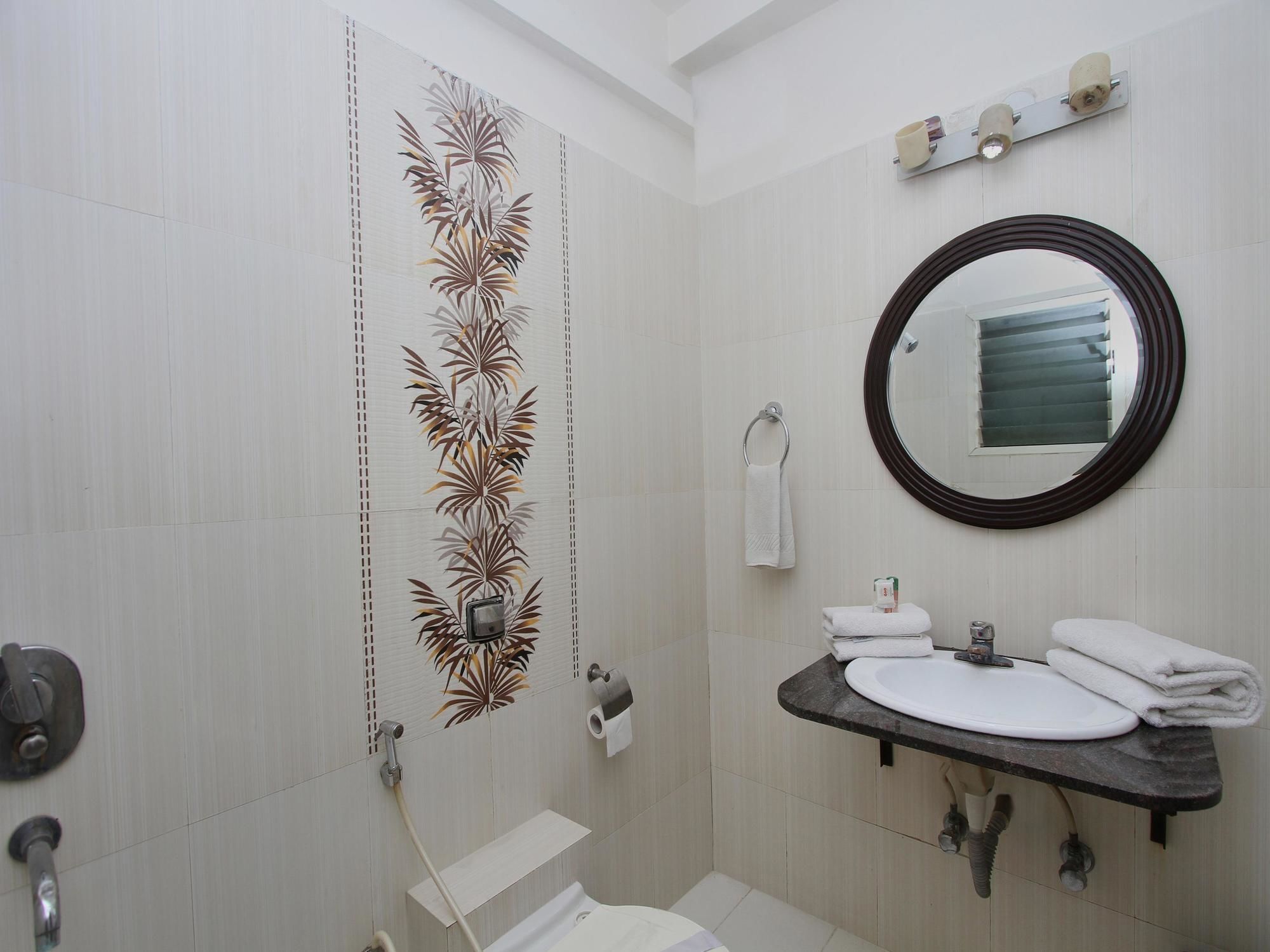 Oyo 435 Hotel Amshi International Бенґалуру Екстер'єр фото
