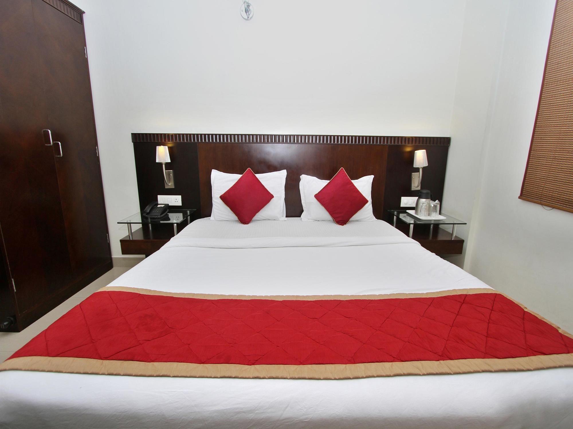 Oyo 435 Hotel Amshi International Бенґалуру Екстер'єр фото